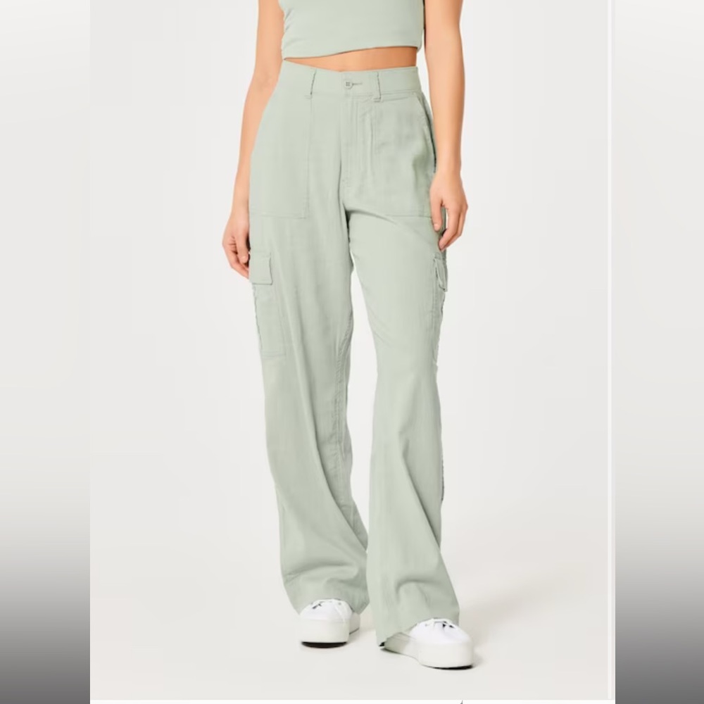 ULTRA HIGH-RISE DRAPEY CARGO PANTS